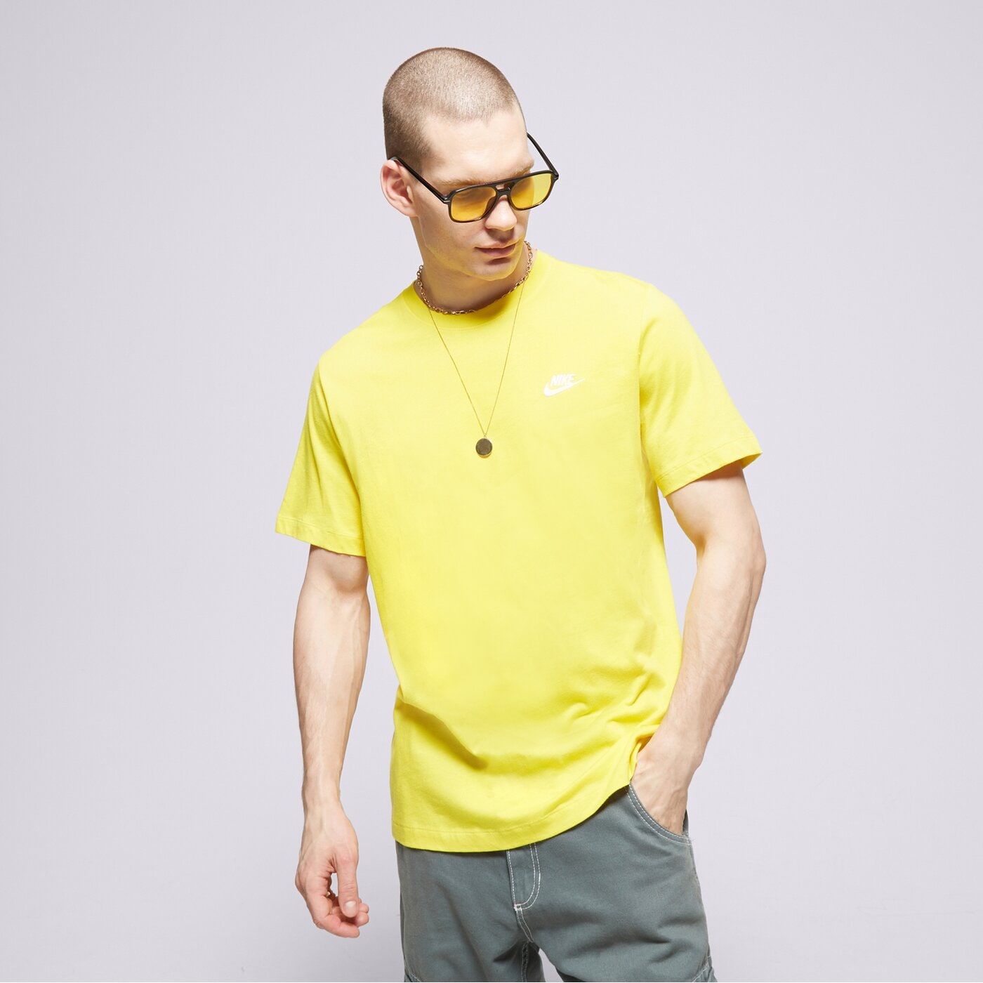 Мъжка тениска NIKE ТЕНИСКА SPORTSWEAR CLUB ar4997-718 цвят жълт