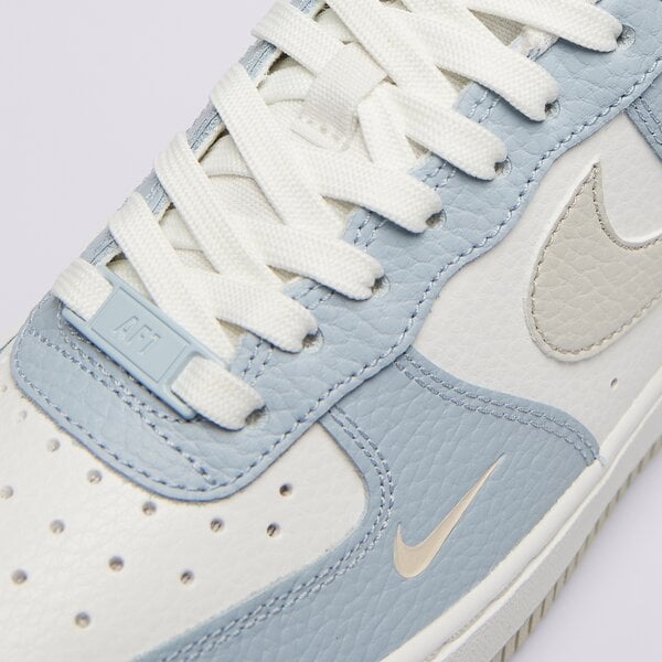 Дамски маратонки NIKE W AIR FORCE 1 '07  hf0022-400 цвят син