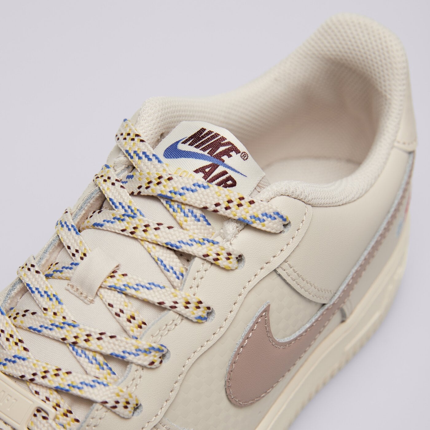 Детски маратонки NIKE AIR FORCE 1 LV8 1 (GS) hq1907-100 цвят бежов