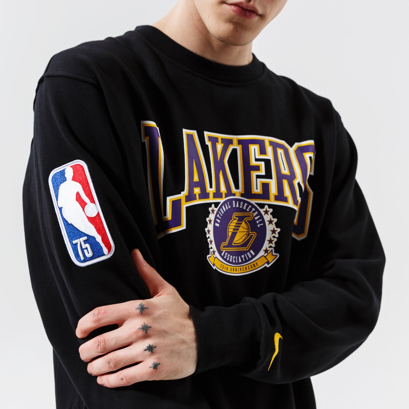 Мъжки суичър NIKE СУИТЧЪР LAL M NK FLC CREW CTS 75 NBA dj2801-010 цвят черен