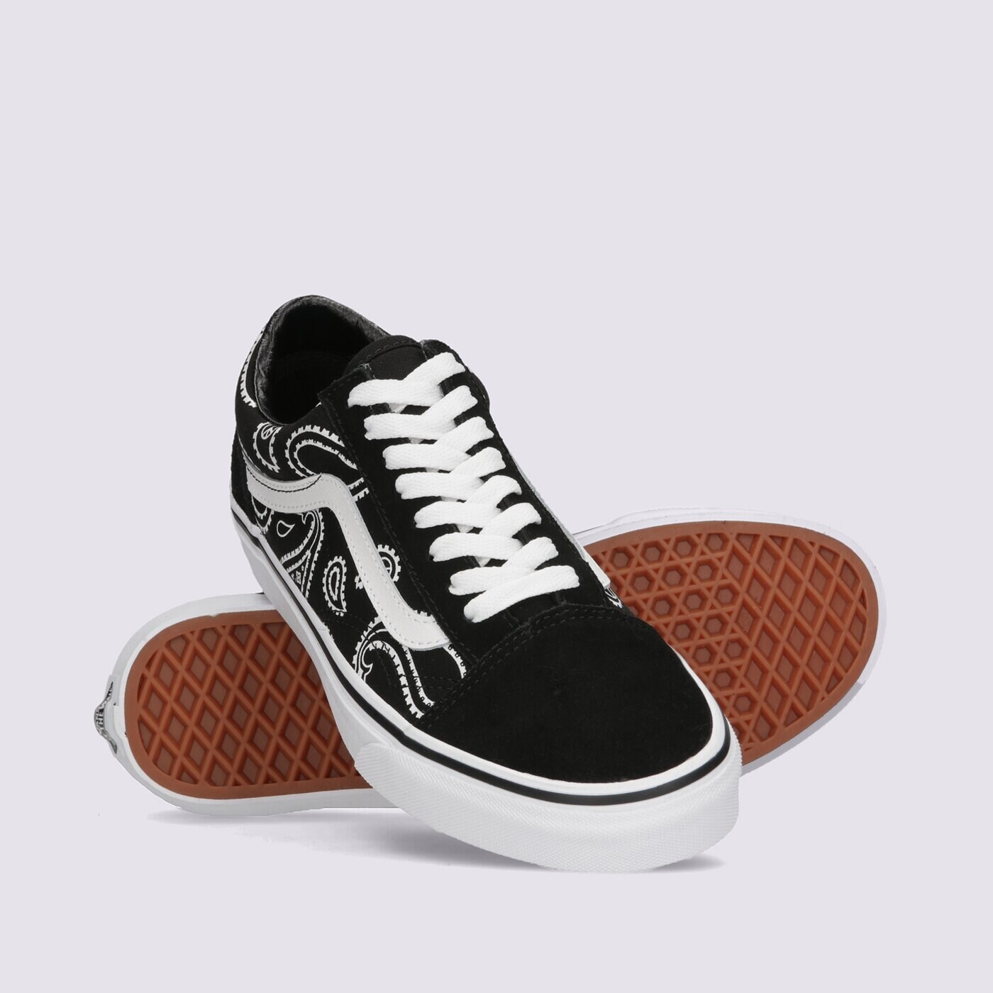 Дамски маратонки VANS UA OLD SKOOL vn0a5krfb0e1 цвят черен
