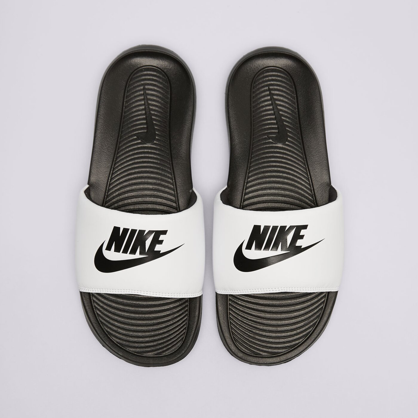 Мъжки чехли и сандали NIKE VICTORI ONE SLIDE  cn9675-005 цвят черен