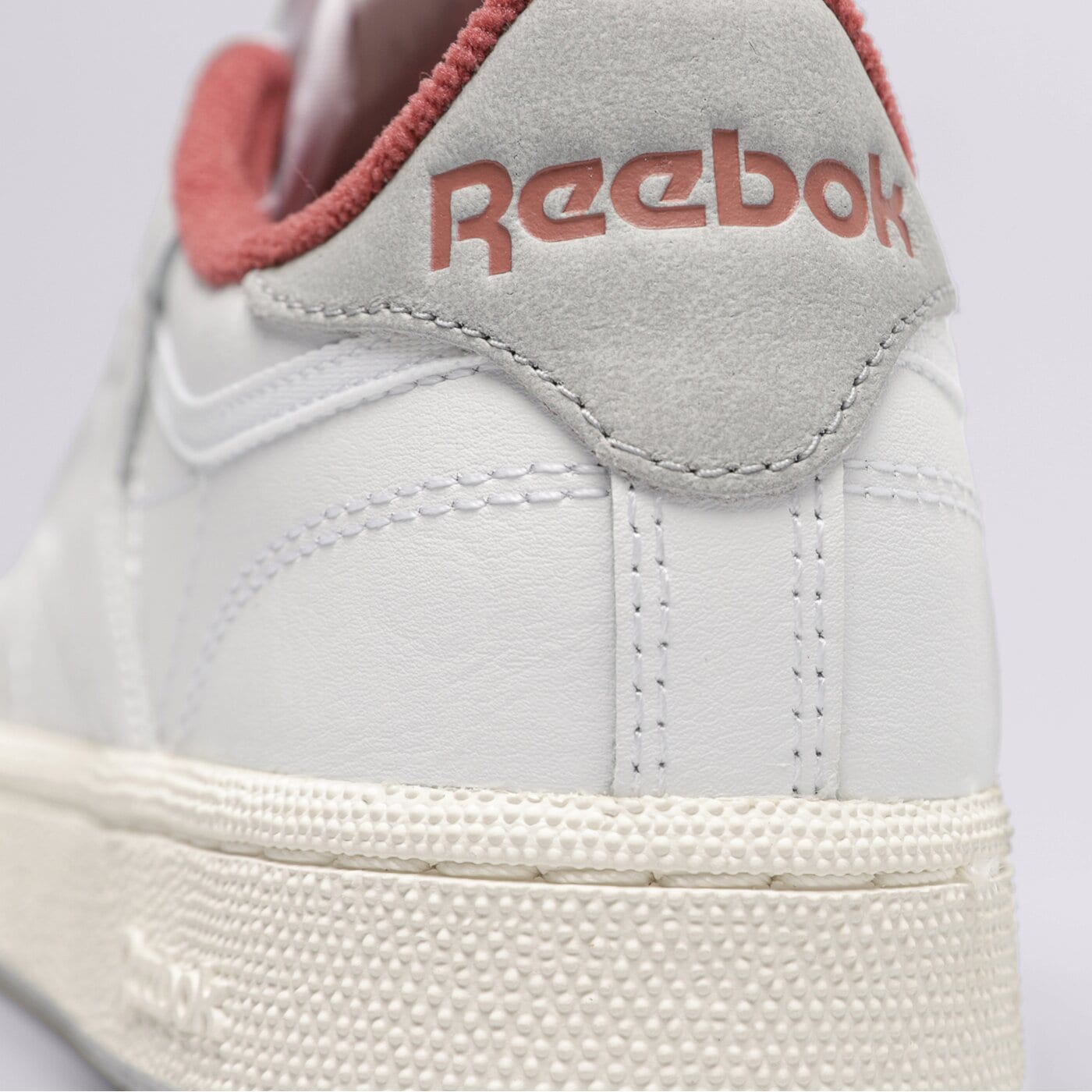 Дамски маратонки REEBOK CLUB C 85 100033087 цвят бял