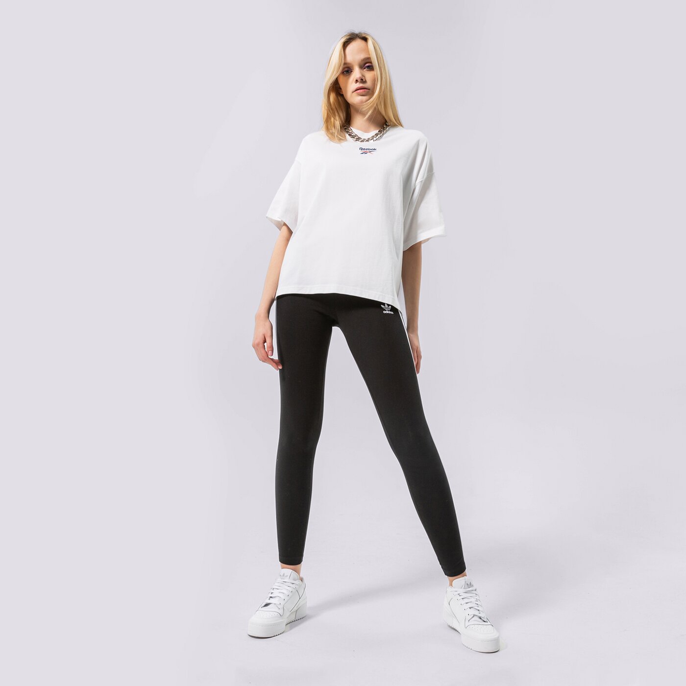 Дамски панталони ADIDAS КЛИН 3 STRIPES TIGHT hd2350 цвят черен