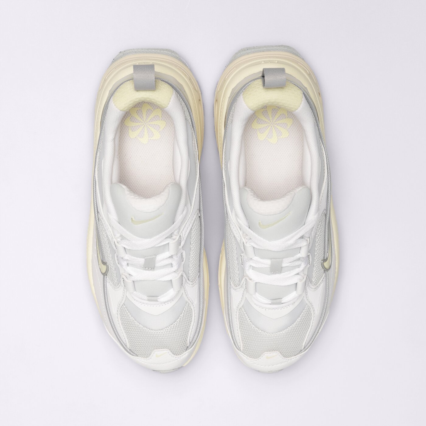 Дамски маратонки NIKE WMNS AIR MAX BLISS SUEDE fd9861-100 цвят бежов