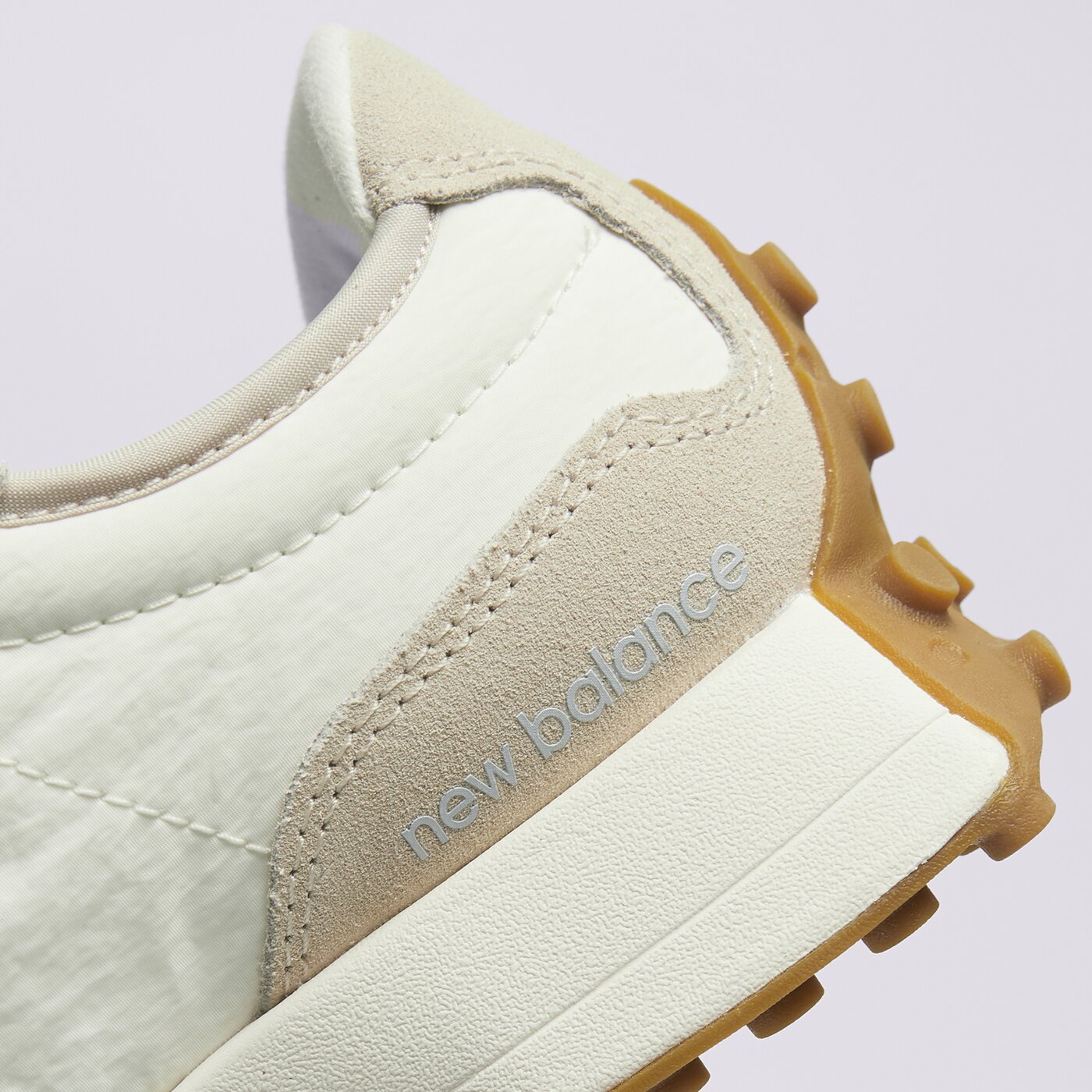 Дамски маратонки NEW BALANCE 327  ws327fta цвят бежов