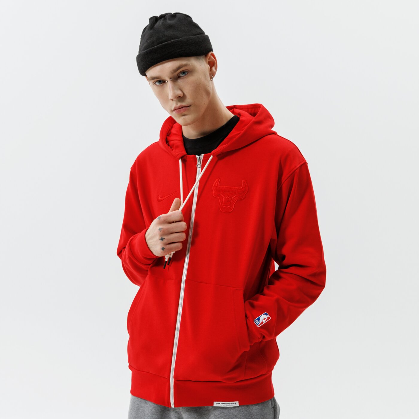 Мъжки суичър NIKE СУИТЧЪР СЪС ЗАКОПЧАВАНЕ С КАЧУЛКА CHI M NK DF STD ISSUE db1075-657 цвят червен