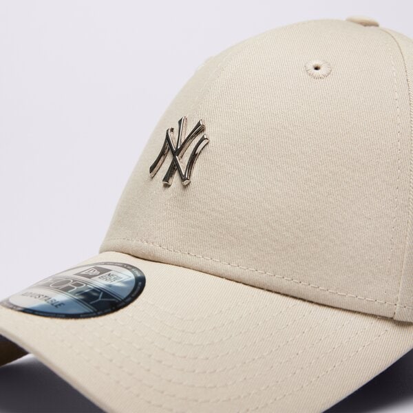 Мъжка шапка с козирка NEW ERA ШАПКА METALLIC PIN 940 NYY NEW YORK YANKEES STN 60565151 цвят бежов