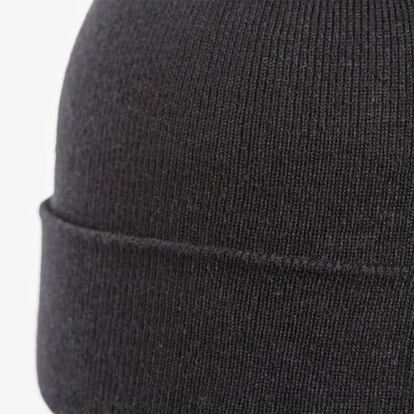 Дамска зимна шапка CONFRONT ЗИМНА ШАПКА CARL cf39hat50002 цвят черен