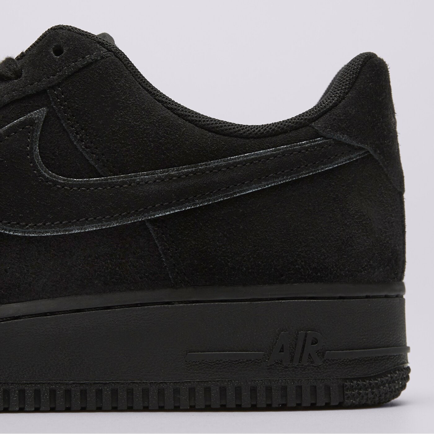 Мъжки маратонки NIKE AIR FORCE 1 '07 LV8 hq1966-002 цвят черен