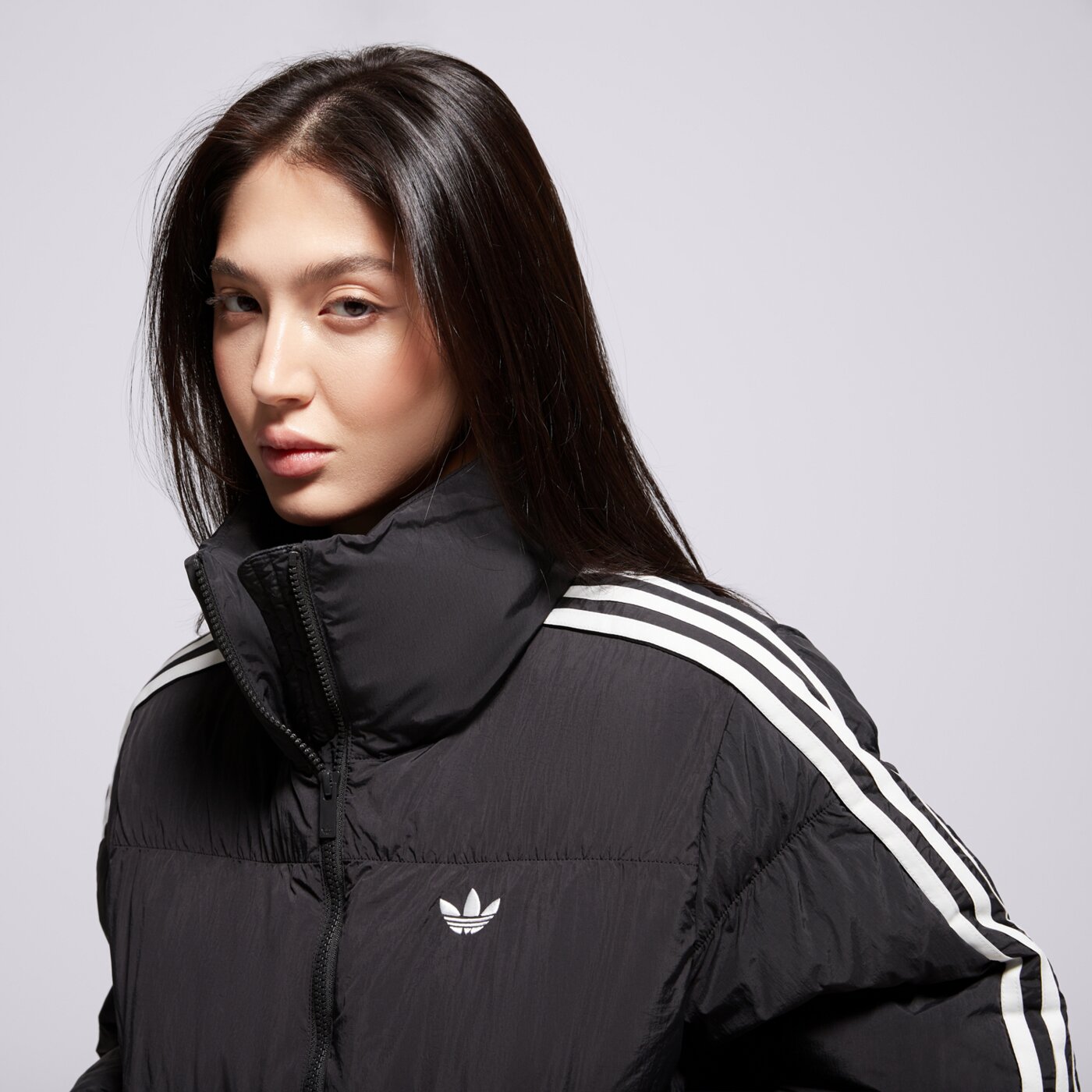 Дамско зимно яке ADIDAS ЯКЕ CROPPED PUFF jx2970 цвят черен