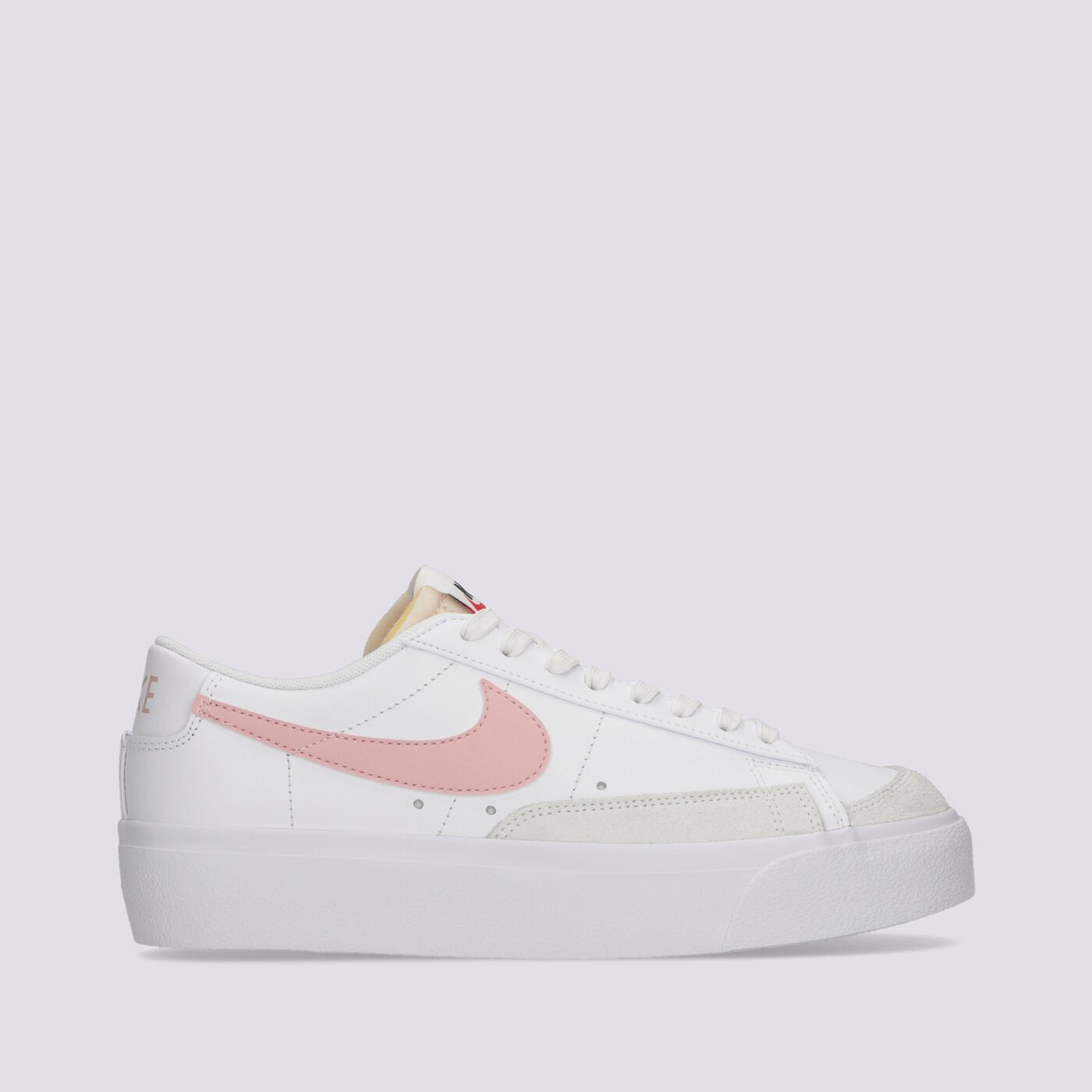 Дамски маратонки NIKE BLAZER LOW PLATFORM  dj0292-103 цвят бял