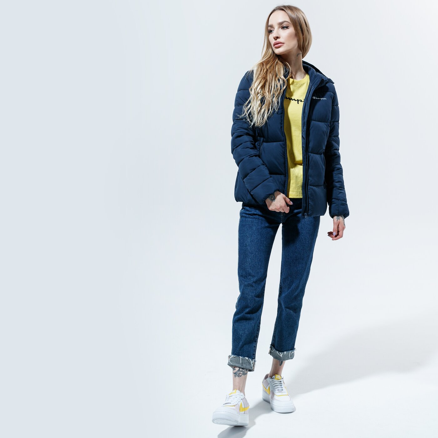 Дамско зимно яке CHAMPION ЯКЕ HOODED POLYFILLED JACKET REGULAR 113424bs501 цвят тъмносин