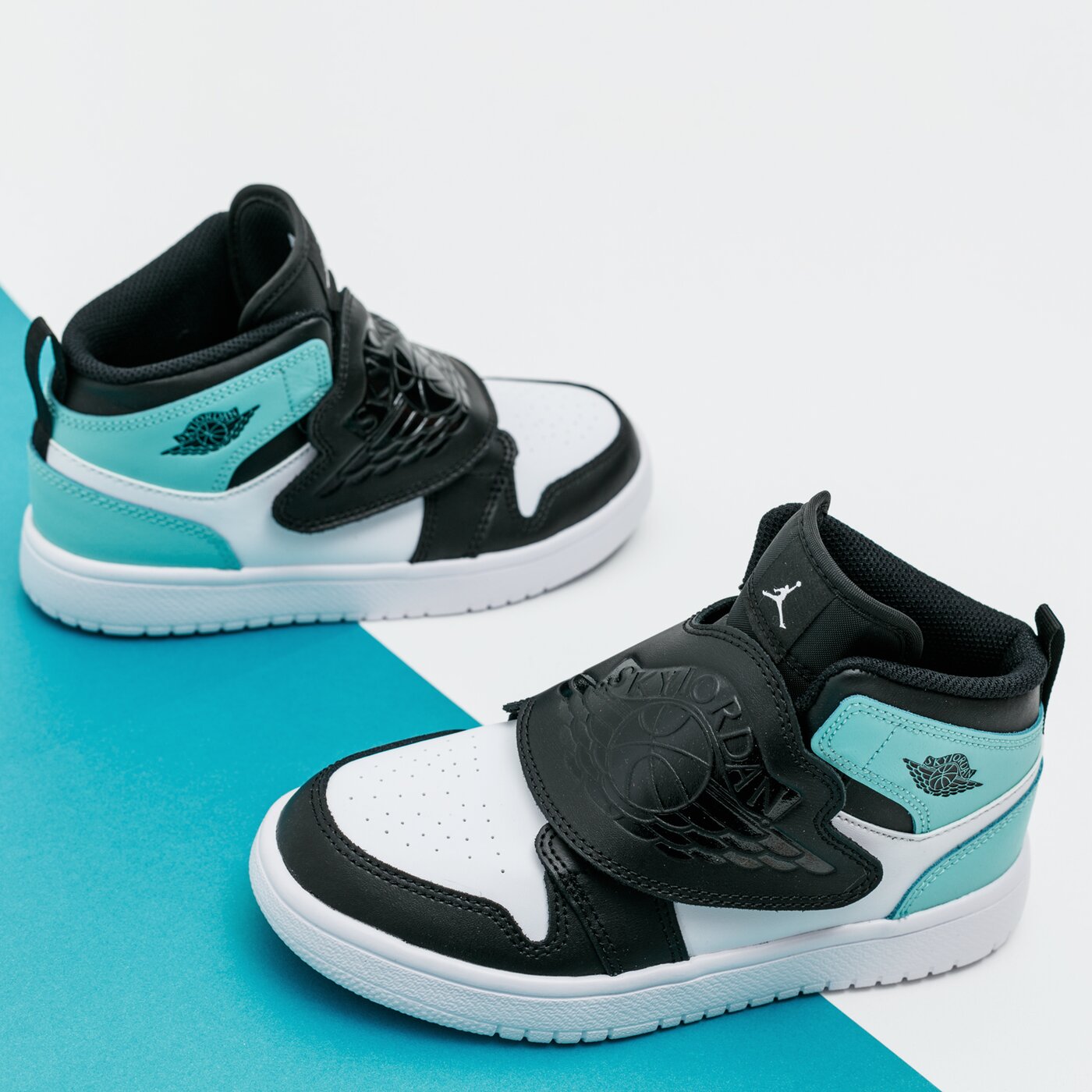 Детски маратонки SKY JORDAN 1  bq7197-032 цвят син
