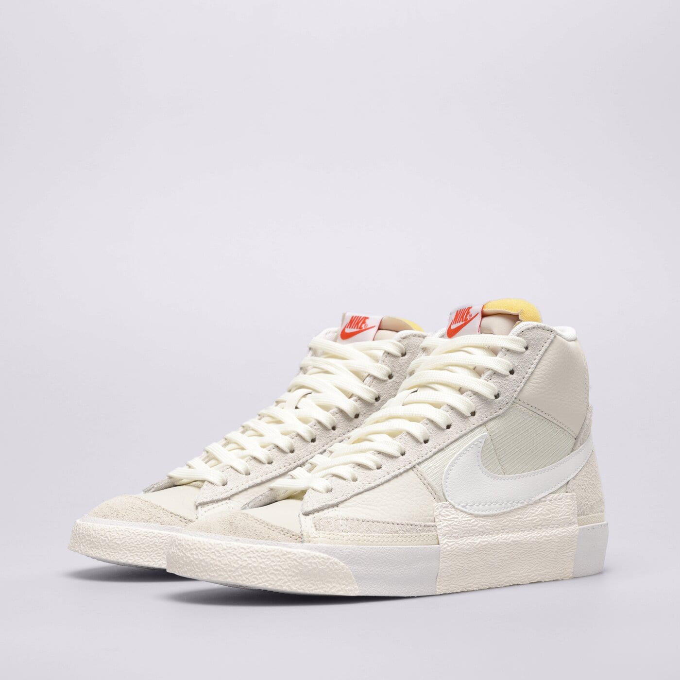 Мъжки маратонки NIKE BLAZER '77 PRO CLUB dq7673-003 цвят бежов