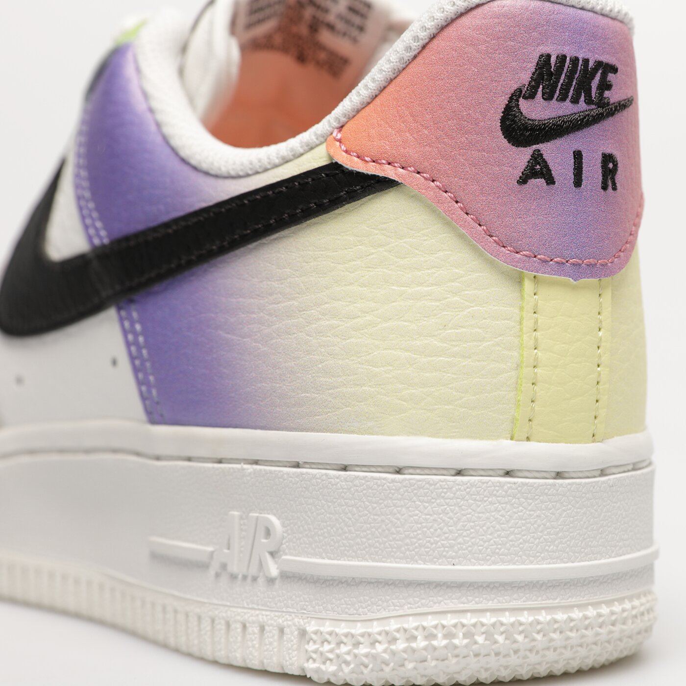 Дамски маратонки NIKE WMNS AIR FORCE 1 LO '07 fd0801-100 цвят многоцветен