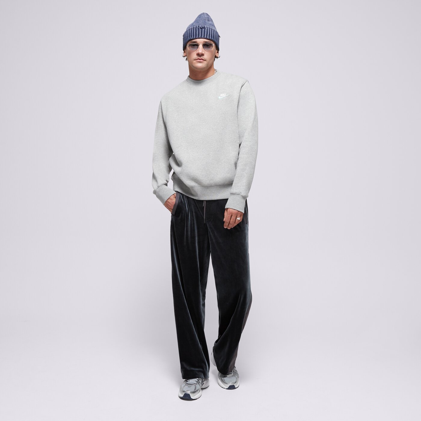 Мъжки суичър NIKE СУИТЧЪР M NSW CLUB DT CREW BB ESSENTIALS dq8383-065 цвят сив