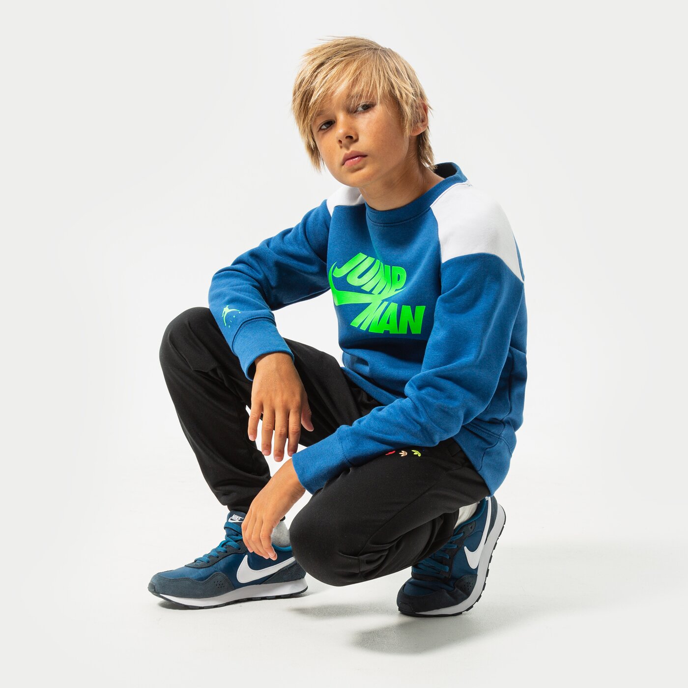 Детски суичър JORDAN СУИТЧЪР JUMPMAN X NIKE FLC CREW BOY 95b133-baj цвят син