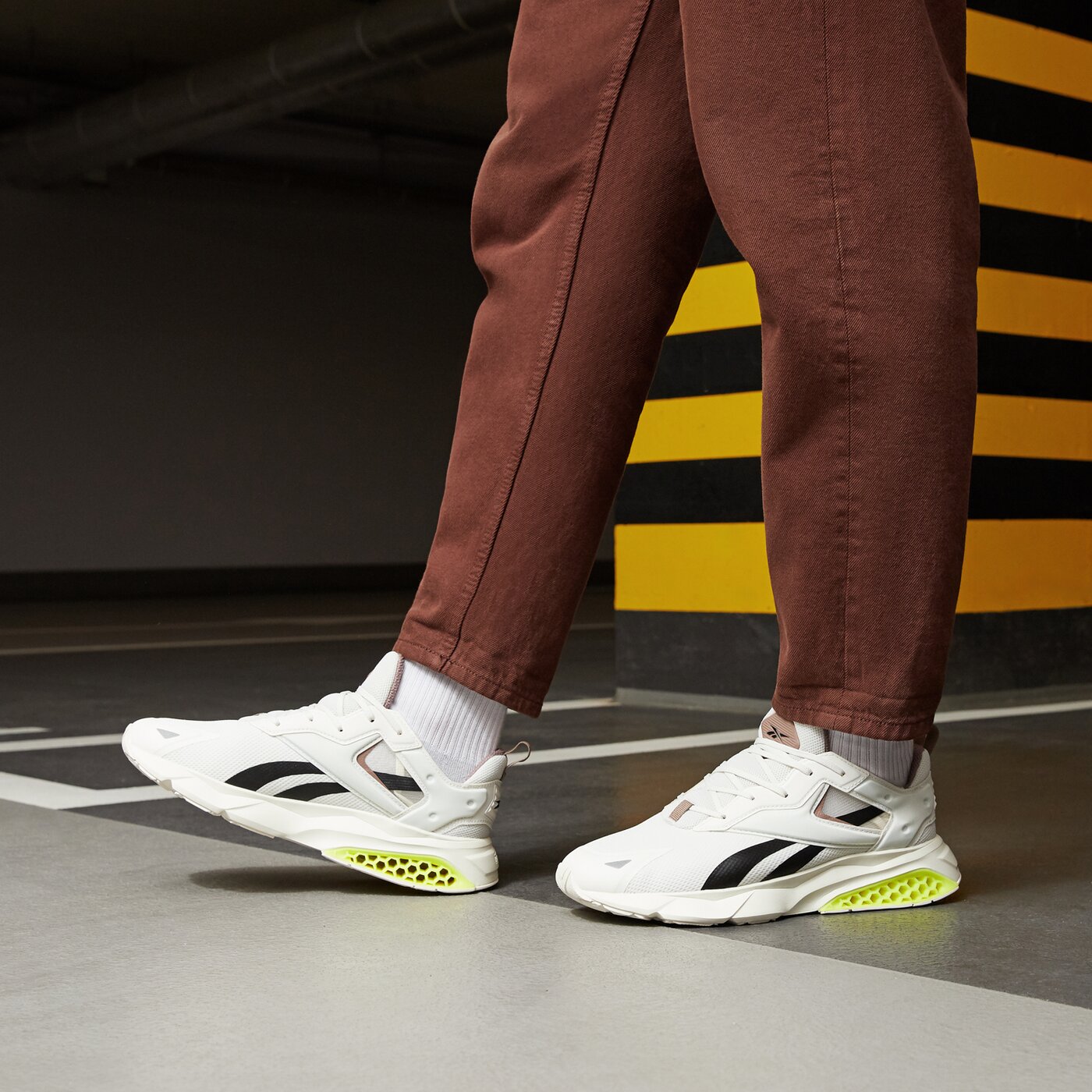 Мъжки маратонки REEBOK HEXALITE LEGACY hq3396 цвят бял