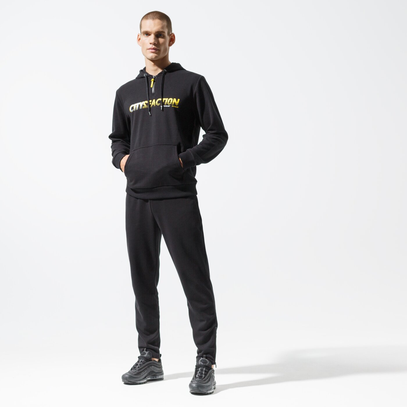 Мъжки суичър CONFRONT СУИТЧЪР С КАЧУЛКА CITY BLK HOODY  cf39blm36001 цвят черен