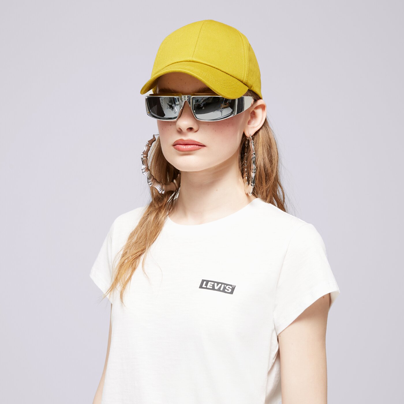 Дамска тениска LEVI'S ТЕНИСКА GRAPHIC AUTHENTIC TSHIRT WHITES a6126-0045 цвят бял