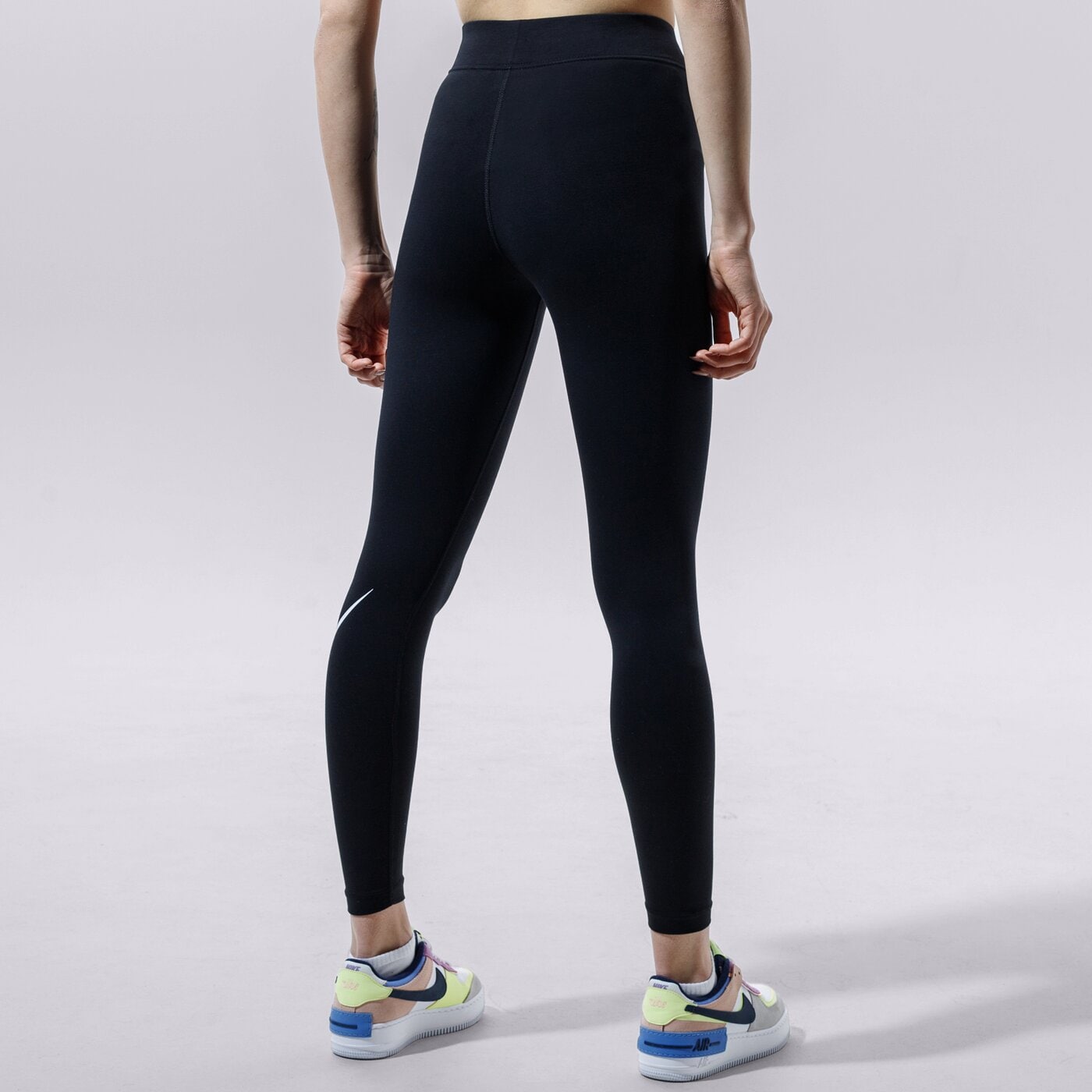 Дамски панталони NIKE КЛИН SPORTSWEAR ESSENTIAL cz8528-010 цвят черен