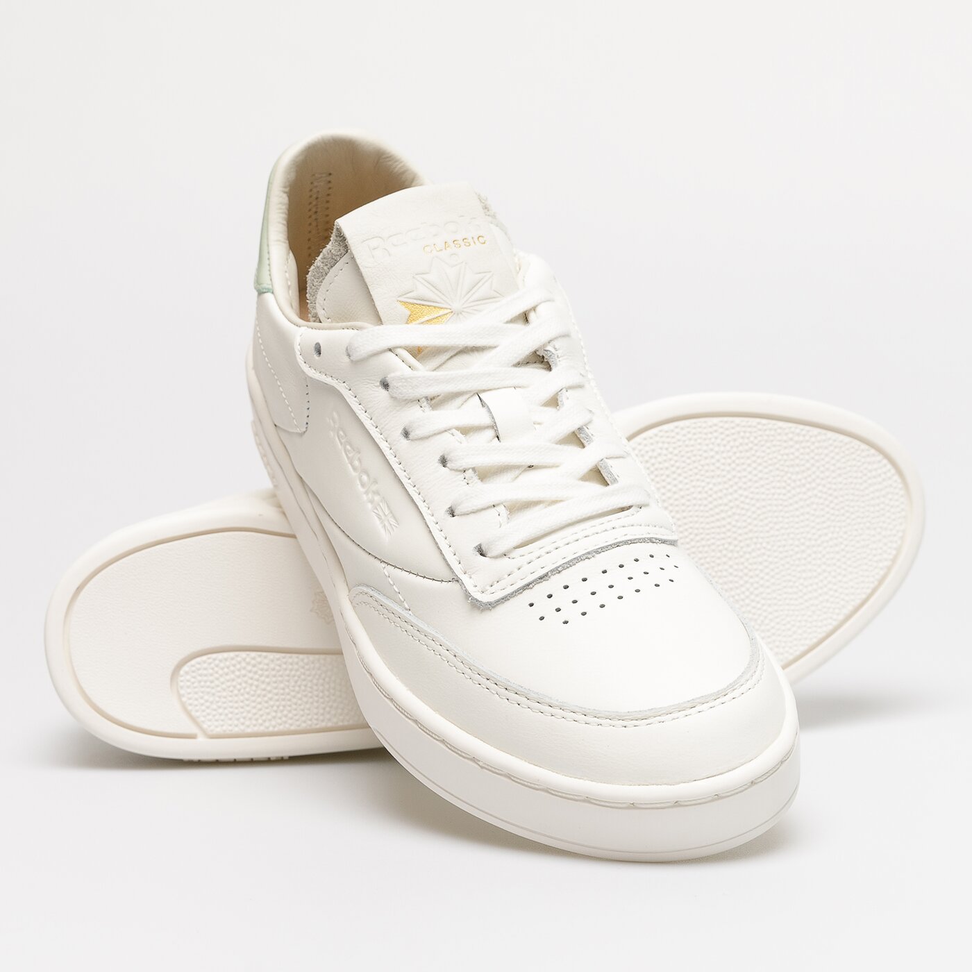 Дамски маратонки REEBOK CLUB C CLEAN gx3693 цвят бял
