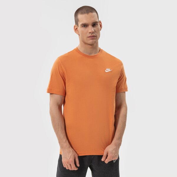 Мъжка тениска NIKE ТЕНИСКА NIKE SPORTSWEAR CLUB ar4997-808 цвят оранжев