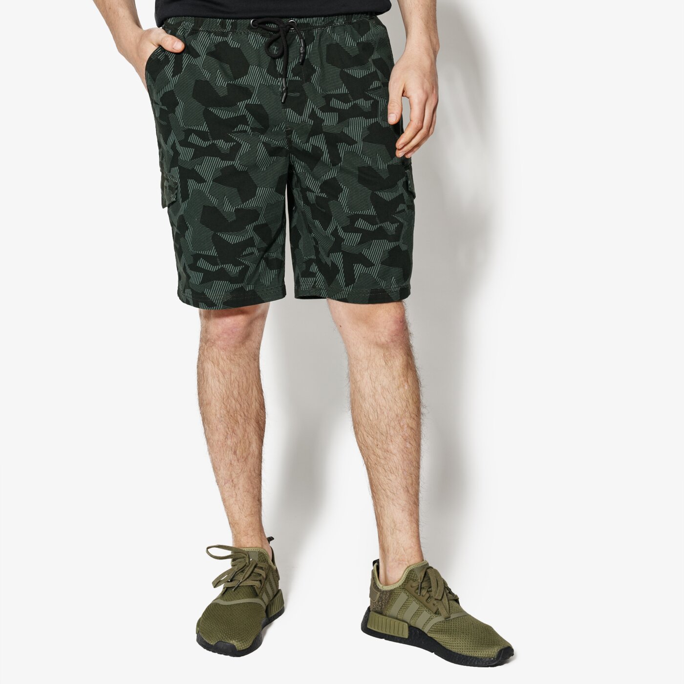 Мъжки къси панталони CONFRONT ШОРТИ MALT cf18szm22004 цвят зелен