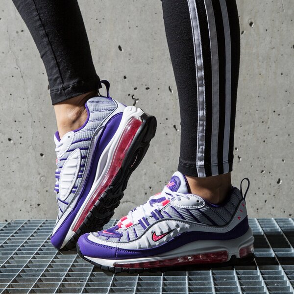 Дамски маратонки NIKE W AIR MAX 98 ah6799-110 цвят бял