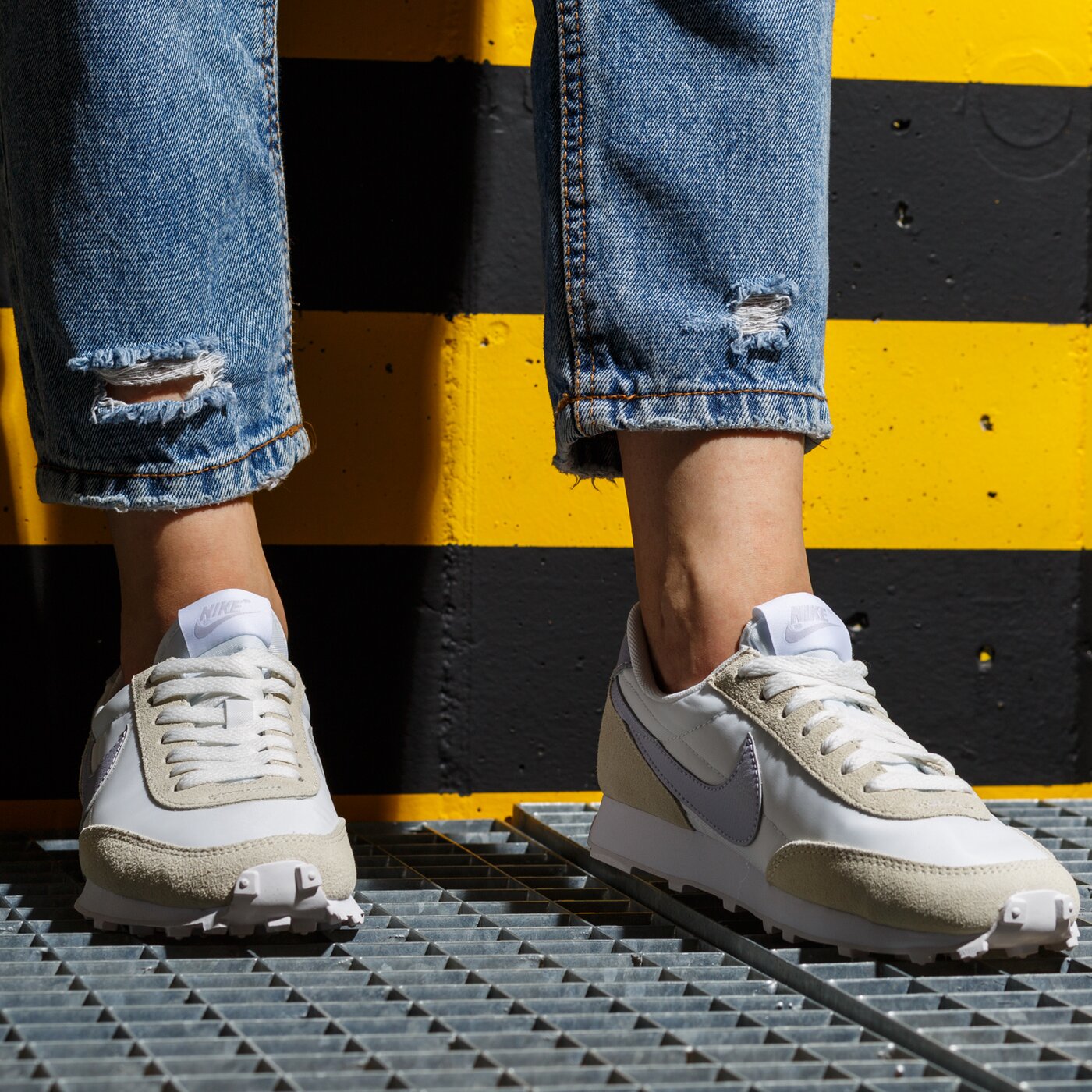 Дамски маратонки NIKE DAYBREAK ck2351-702 цвят многоцветен