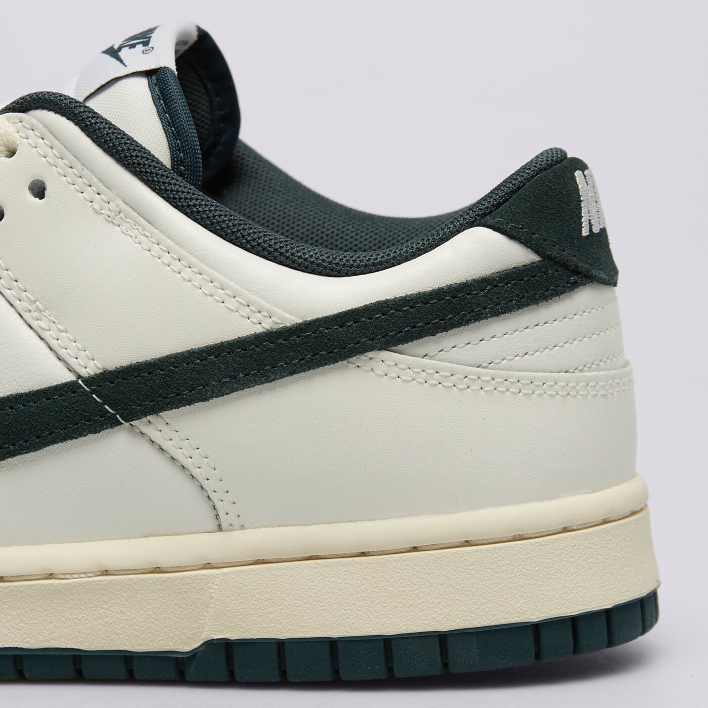 Мъжки маратонки NIKE DUNK LOW fq8080-133 цвят бежов