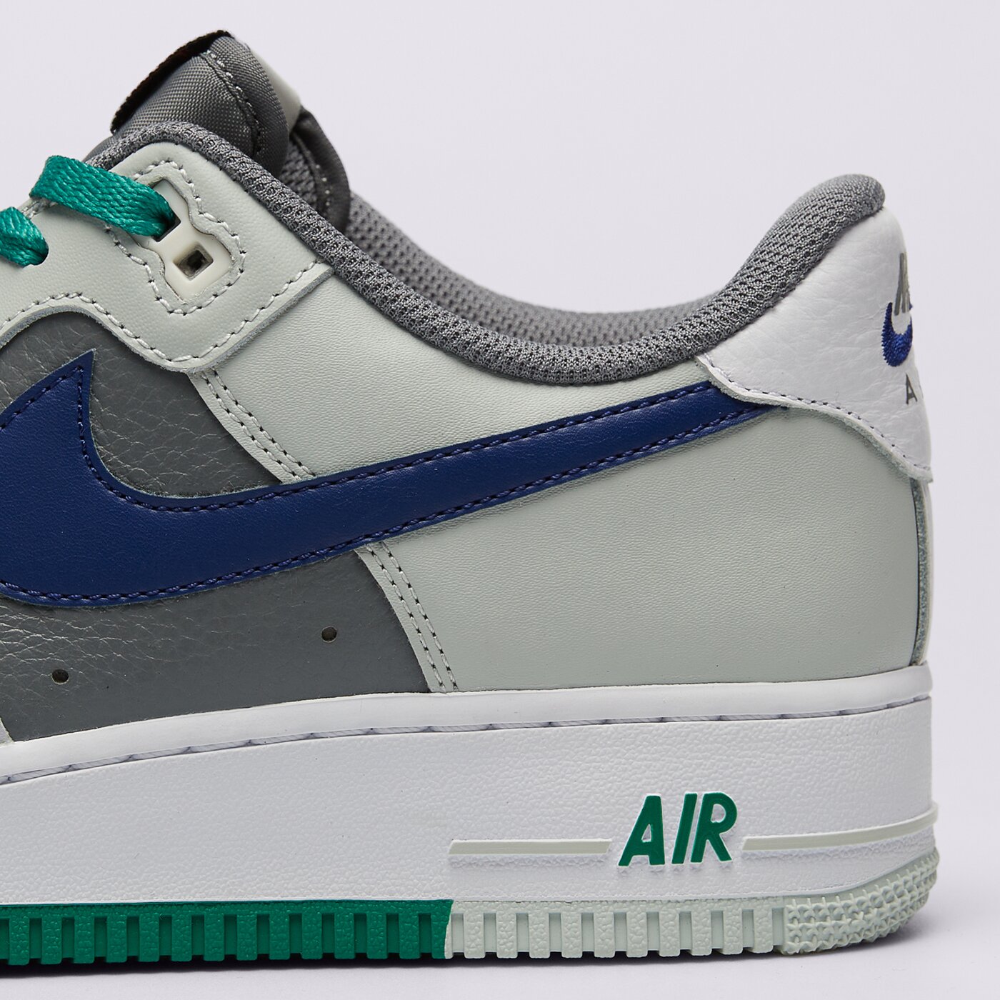 Мъжки маратонки NIKE AIR FORCE 1 '07 LV8 fd2592-001 цвят сив