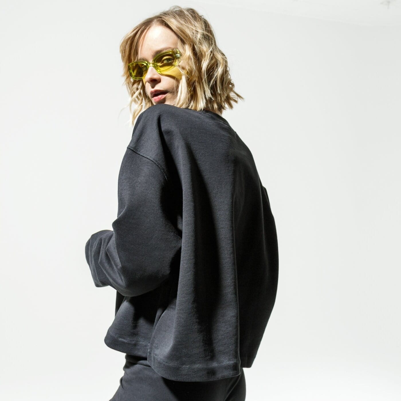 Дамски суичър ADIDAS СУИТЧЪР LG CREW fm2623 цвят черен