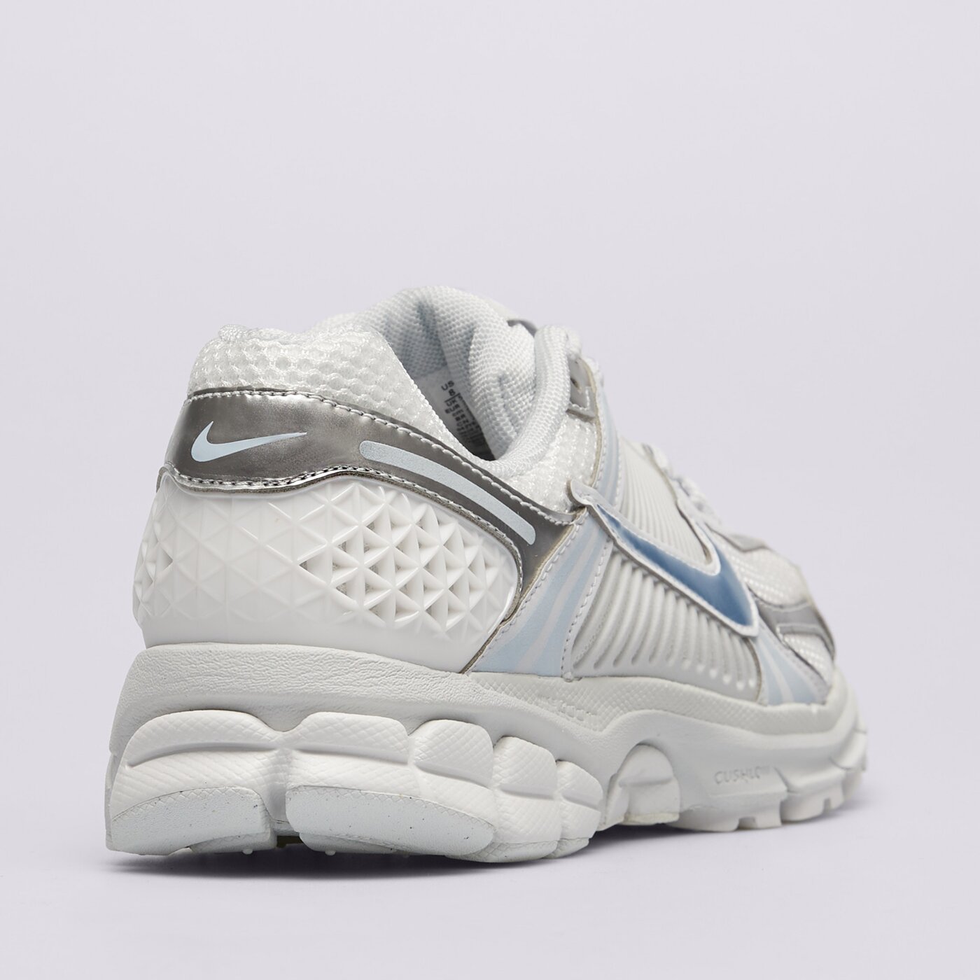 Дамски маратонки NIKE W ZOOM VOMERO 5 MET ib8929-001 цвят сив