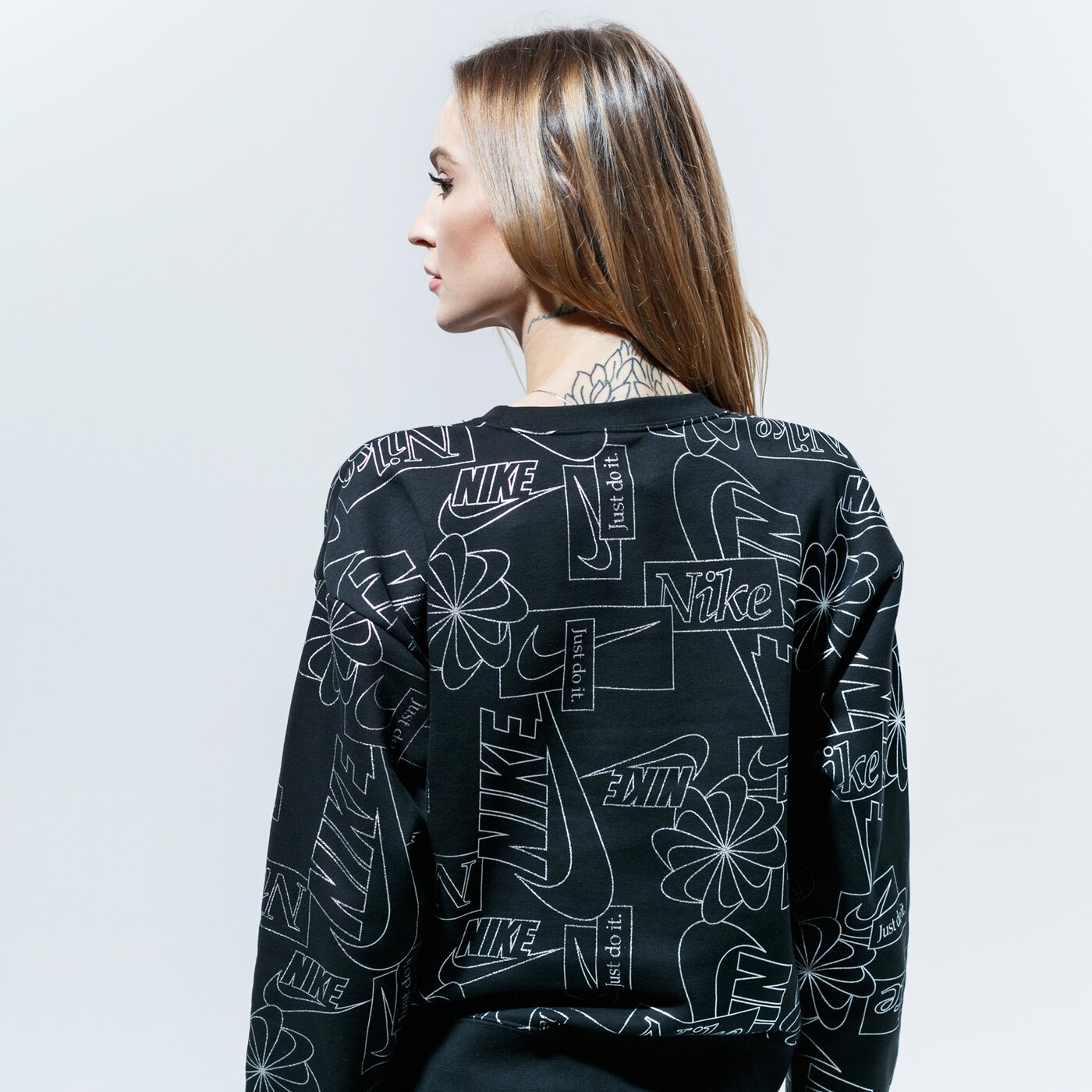 Дамски суичър NIKE СУИТЧЪР W NSW ICN CLSH FLC AOP ТОП cz1868-010 цвят черен