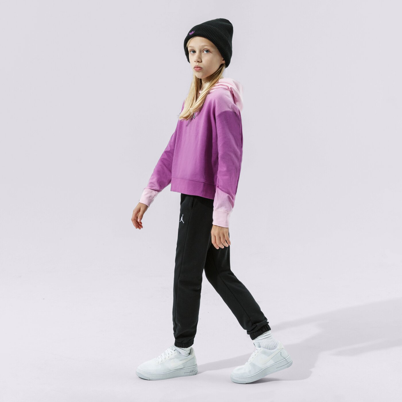 Детски панталони JORDAN ПАНТАЛОНИ ESSENTIALS PANT GIRL 45a860-023 цвят черен