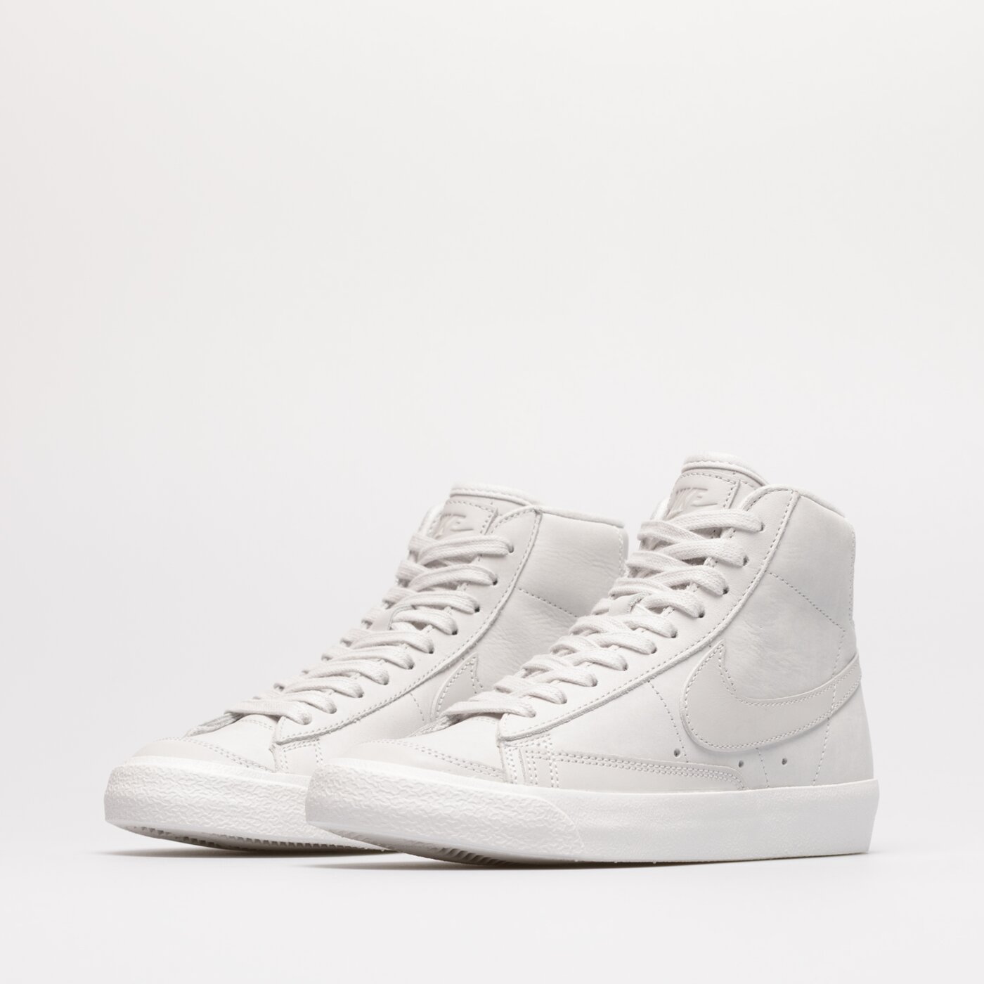 Дамски маратонки NIKE W BLAZER MID PRM MF dq7572-001 цвят сив