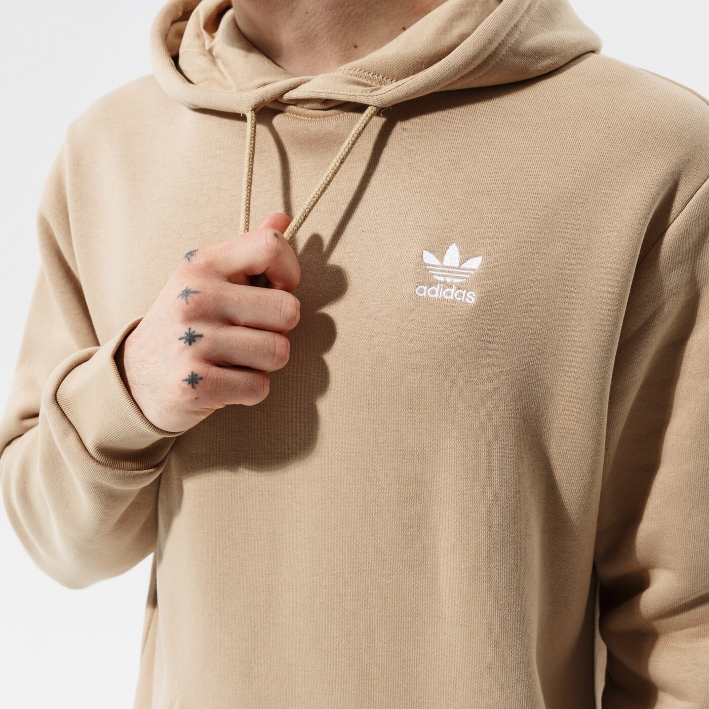 Мъжки суичър ADIDAS СУИТЧЪР С КАЧУЛКА ESSENTIAL HOODY h34647 цвят каки