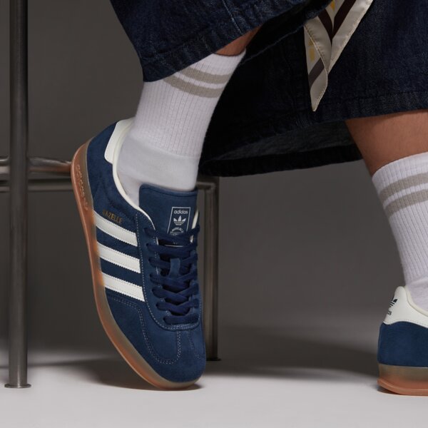 Мъжки маратонки ADIDAS GAZELLE INDOOR  jq8393 цвят тъмносин