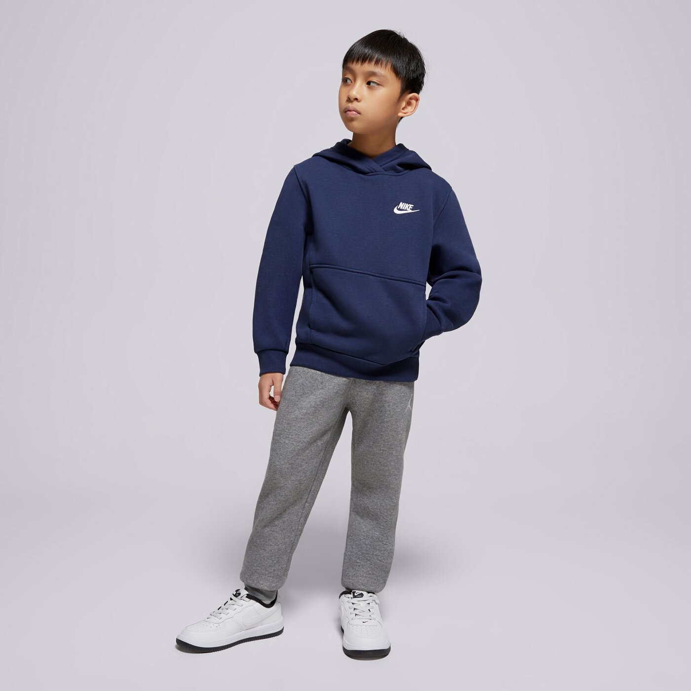 Детски суичър NIKE СУИТЧЪР С КАЧУЛКА K NSW CLUB FLC HDY LBR BOY fd3000-410 цвят тъмносин