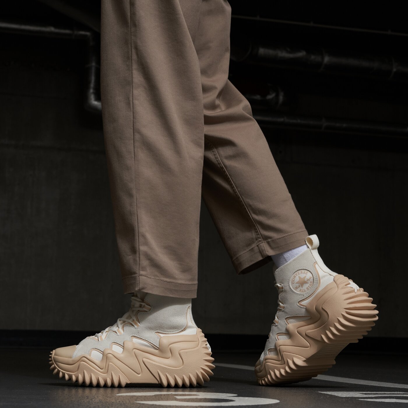 Дамски маратонки CONVERSE RUN STAR MOTION CX a05017c цвят бежов