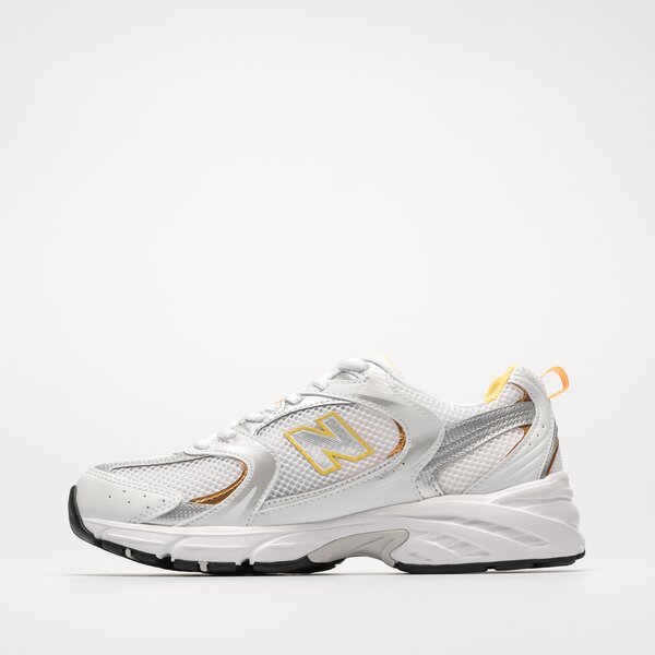 Дамски маратонки NEW BALANCE 530  mr530put цвят бял