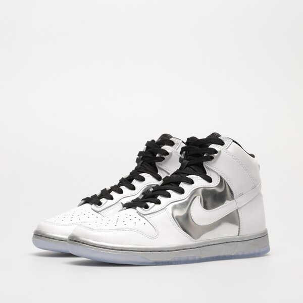 Дамски маратонки NIKE DUNK HIGH SE  dx5928-100 цвят бял