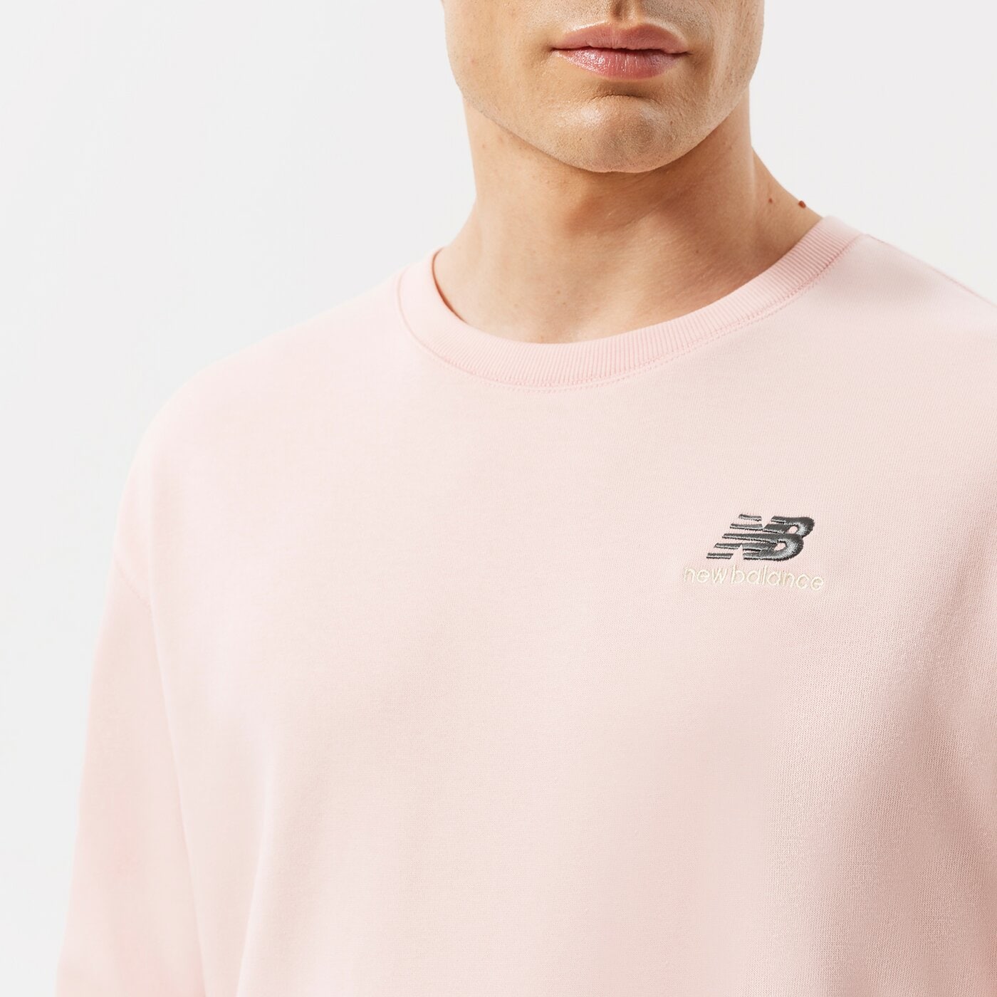 Мъжки суичър NEW BALANCE СУИТЧЪР NB ESSENTIALS UNI-SSENTIALS CREW ut21501pie цвят розов