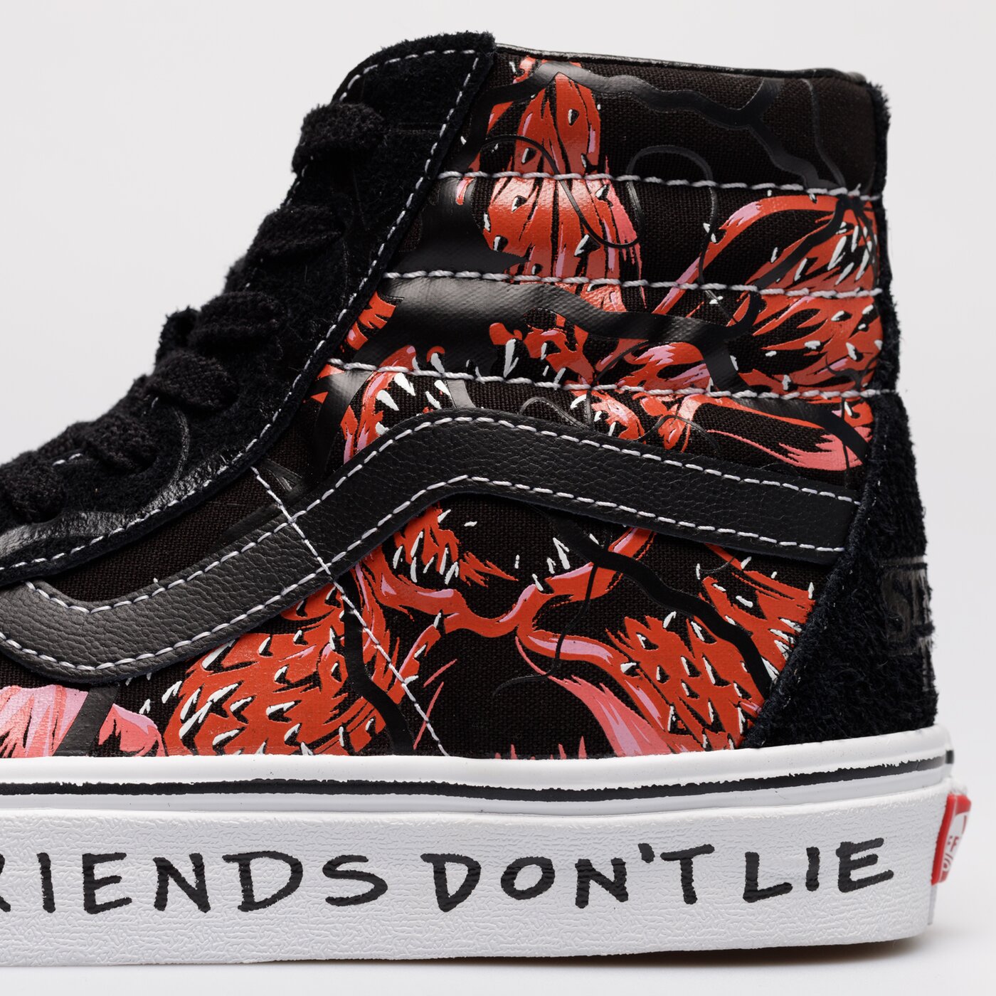 Мъжки маратонки VANS UA SK8-HI REISSUE vn0a2xsby091 цвят черен