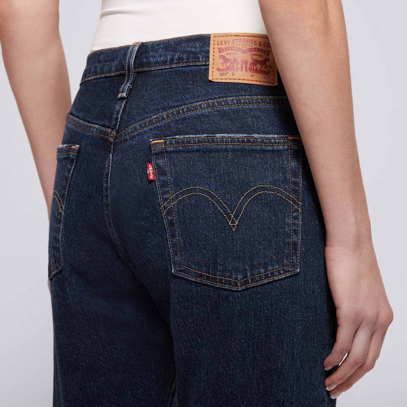 Дамски панталони LEVI'S ПАНТАЛОНИ 501 SKINNY 29502-0201 цвят тъмносин