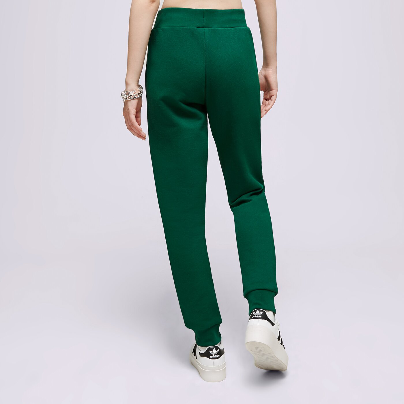 Дамски панталони ADIDAS ПАНТАЛОНИ TRACK PANT ia6480 цвят зелен