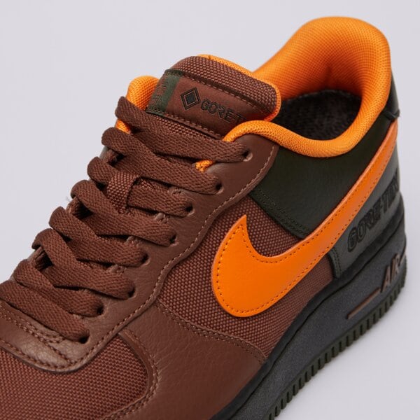 Мъжки маратонки NIKE AIR FORCE 1 GTX ck2630-201 цвят кафяв
