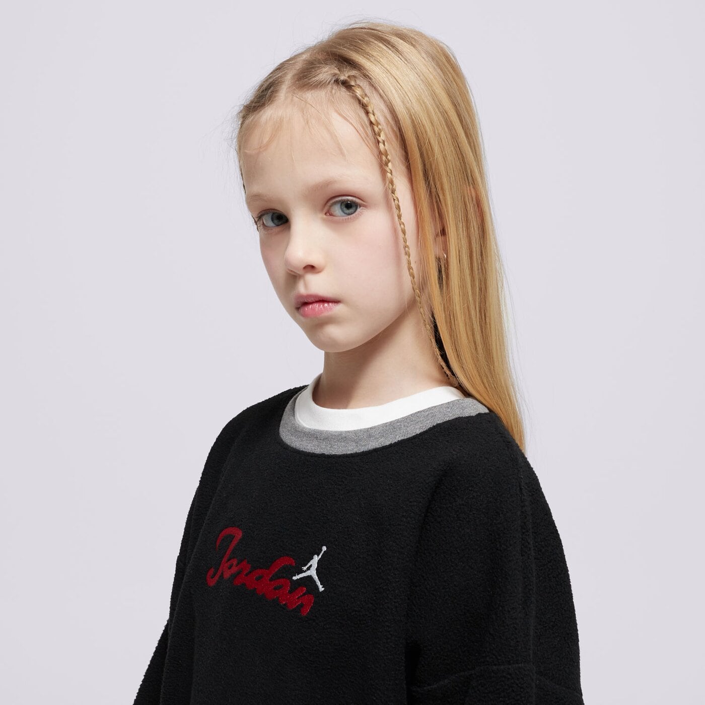 Детски суичър JORDAN СУИТЧЪР JDG META-ENCHANTMENT COZY CREW GIRL 45d519-023 цвят черен